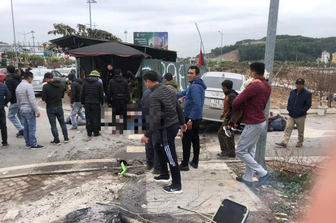 Khởi tố tài xế tông 5 người đang ngồi sưởi ấm ở Quảng Ninh - 2