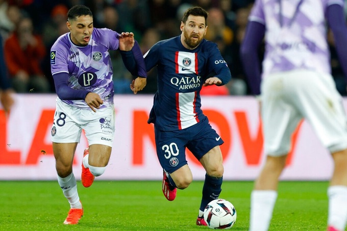 Messi tỏa sáng giúp PSG ngược dòng hạ gục Toulouse - 1