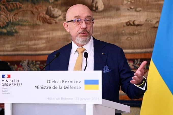Ukraine thay bộ trưởng quốc phòng trước trận đánh lớn - 1
