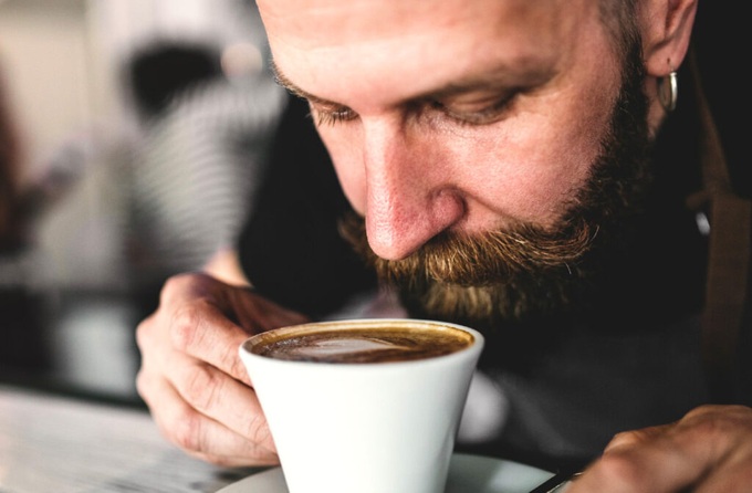 Thêm một chút sữa vào cà phê: Các lợi ích cho sức khỏe bạn chưa từng biết - 1