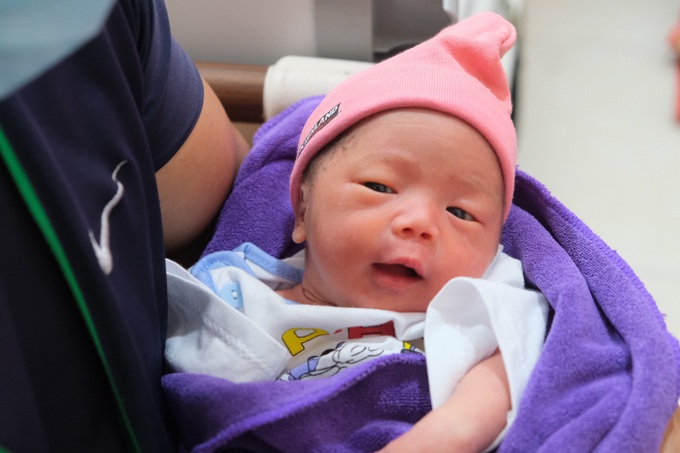 TPHCM: Mẹ bị thủng tử cung 15cm, em bé sắp sinh lọt ra ổ bụng nguy kịch - 2 TPHCM: Mẹ bị thủng tử cung 15cm, em bé sắp sinh lọt ra ổ bụng nguy kịch - 2
