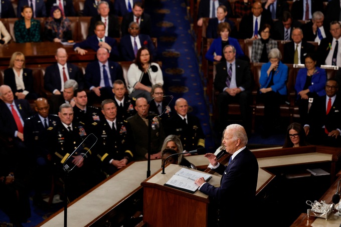 2023-02-08T022459Z_2067430247_RC2P6Z9B78PN_RTRMADP_3_USA-BIDEN-CONGRESS.JPG