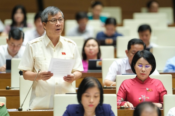 Đại biểu Quốc hội Nguyễn Anh Trí đề xuất xây dựng Luật Bản dạng giới - 1