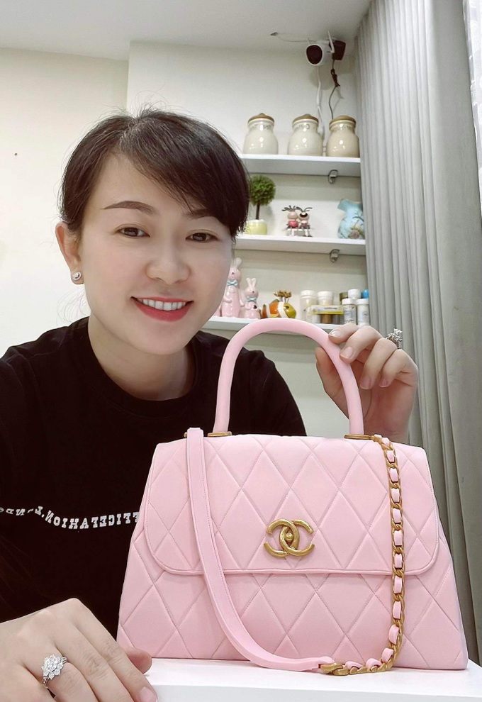 Hermes, Chanel bag-shaped birthday cake for the rich in HCMC - 1