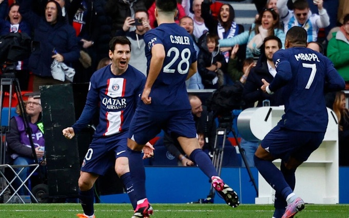 Messi made a super break in injury time to help PSG win suffocatingly against Lille - 4