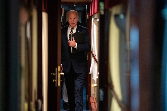 Chuyến đi chấp nhận rủi ro của ông Biden đến Ukraine - 2 Chuyến đi chấp nhận rủi ro của ông Biden đến Ukraine - 2
