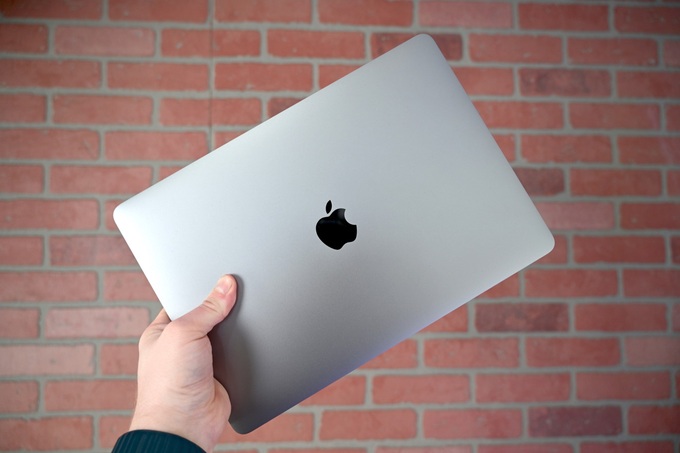 Giá MacBook Air M1 tiếp tục giảm sâu, về mức thấp nhất từ khi ra mắt - 2