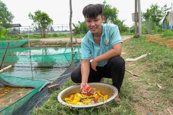 Chọn cá như lựa người mẫu, cậu trai 20 tuổi thu gần 2 tỷ đồng/năm - 1