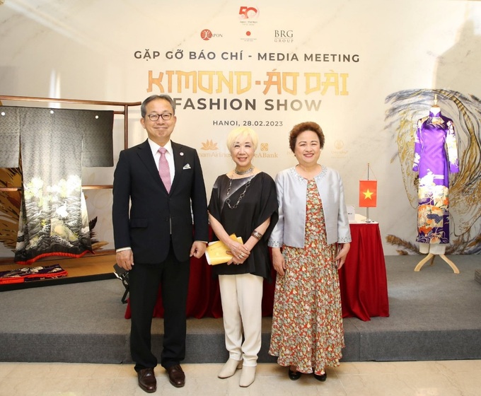 Kimono - Aodai Fashion Show: Giao lưu văn hóa 50 năm quan hệ Việt Nam - Nhật Bản - 5