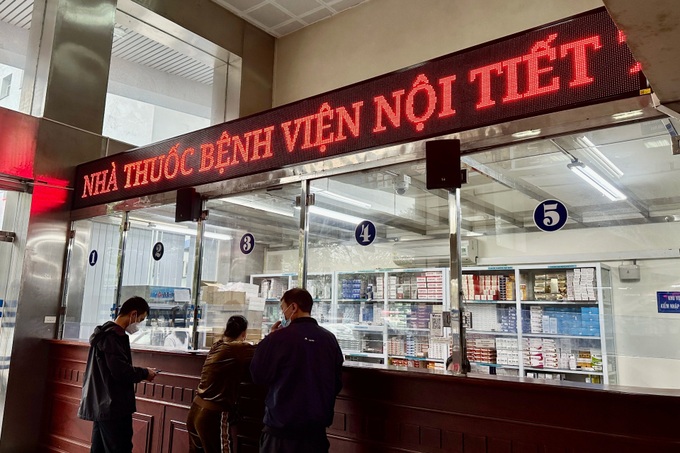 Thiếu thuốc, vật tư: Bộ Y tế gia hạn thêm 700 số đăng kí thuốc - 1 Thiếu thuốc, vật tư: Bộ Y tế gia hạn thêm 700 số đăng kí thuốc - 1