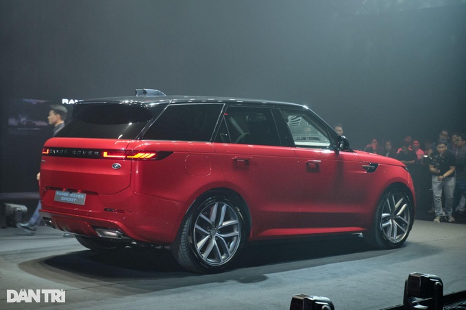 Range Rover Sport 2023 giá từ 7,3 tỷ đồng, khách mua phải chờ hơn nửa năm - 8