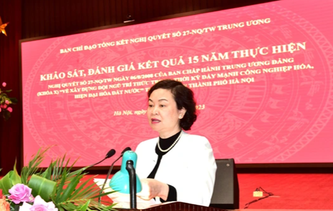 Trên 400 công chức, viên chức Hà Nội có trình độ Tiến sĩ - 1