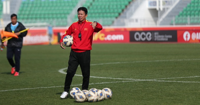 HLV Hoàng Anh Tuấn: U23 Việt Nam và ông Troussier cần thêm thời gian - 1