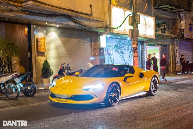 Lần đầu mua siêu xe, đại gia trẻ Hà Thành chọn Ferrari hơn 23 tỷ đồng - 11