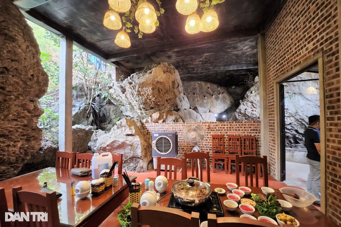 Độc lạ nhà hàng trong hang núi đá ở Ninh Bình - 1