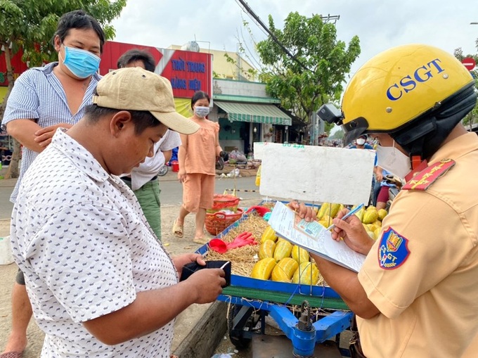 Xử phạt hành chính không lập biên bản vi phạm có hợp pháp? - 1