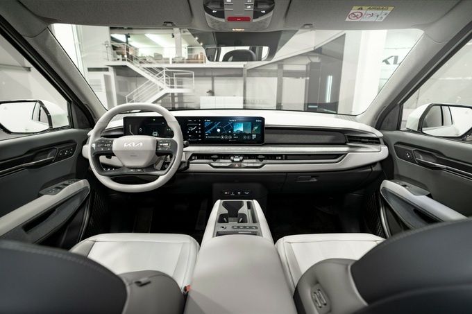 Kia EV9 ra mắt, mẫu SUV 3 hàng ghế hiếm hoi trên thị trường xe điện - 13