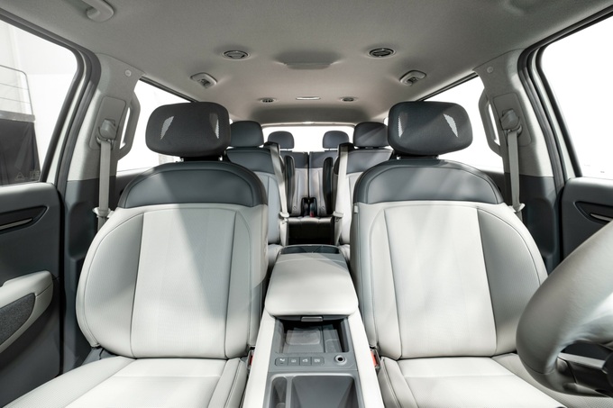 Kia EV9 ra mắt, mẫu SUV 3 hàng ghế hiếm hoi trên thị trường xe điện - 14