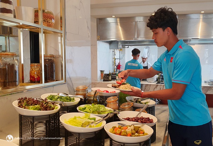 U23 Việt Nam đến Qatar, ở khách sạn của đội tuyển Đức - 7 U23 Việt Nam đến Qatar, ở khách sạn của đội tuyển Đức - 7