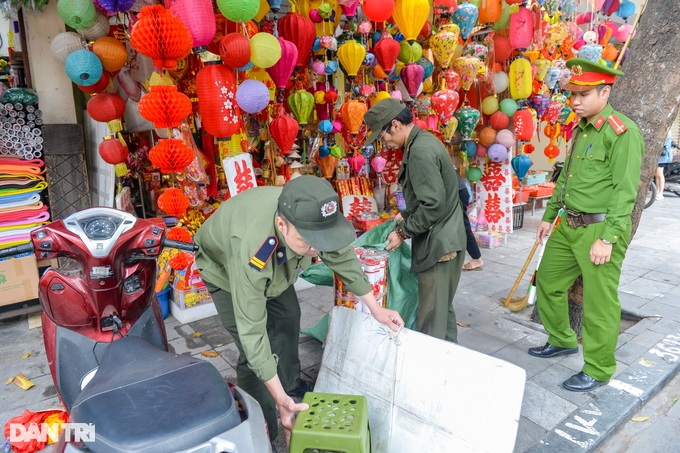 Hà Nội sẽ lập khu bán hàng rong tập trung? - 1