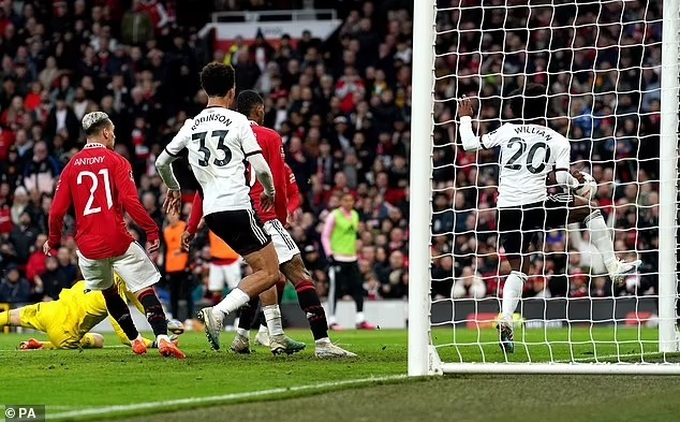 HLV Erik Ten Hag thừa nhận De Gea là cứu tinh của Man Utd - 2