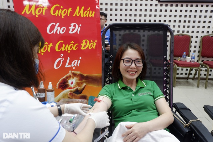 Hàng trăm cán bộ Bộ LĐ-TBXH tham gia hiến máu tình nguyện - 4