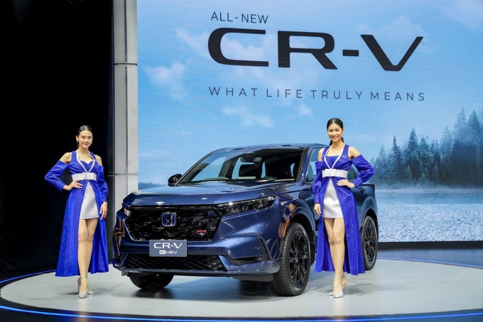 Cận cảnh Honda CR-V 2023: Ăn chỉ 4,8 lít xăng, chờ ngày bán tại Việt Nam - 1