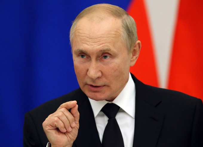 Tổng thống Putin xem xét sáng kiến giải quyết xung đột Ukraine - 1