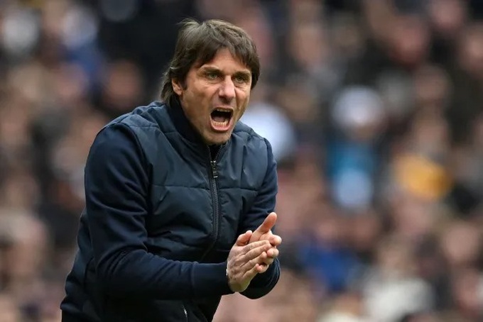 HLV Conte cay đắng sau khi bị Tottenham sa thải - 1