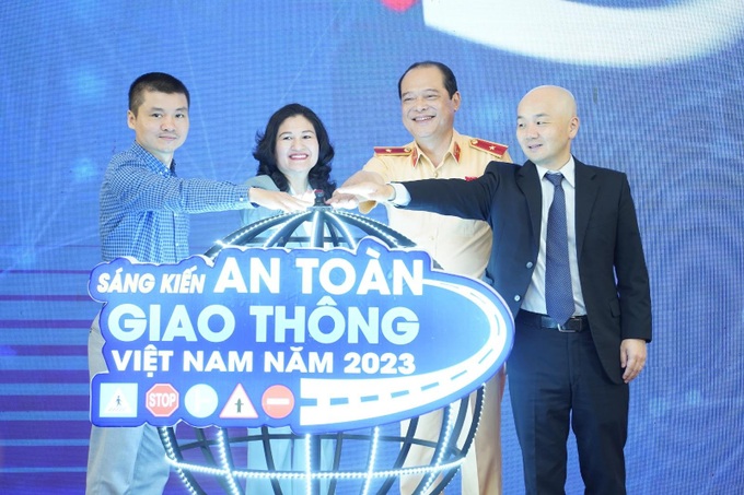 Phát động Chương trình Sáng kiến An toàn Giao thông Việt Nam năm 2023 ở Hà Nội - 2