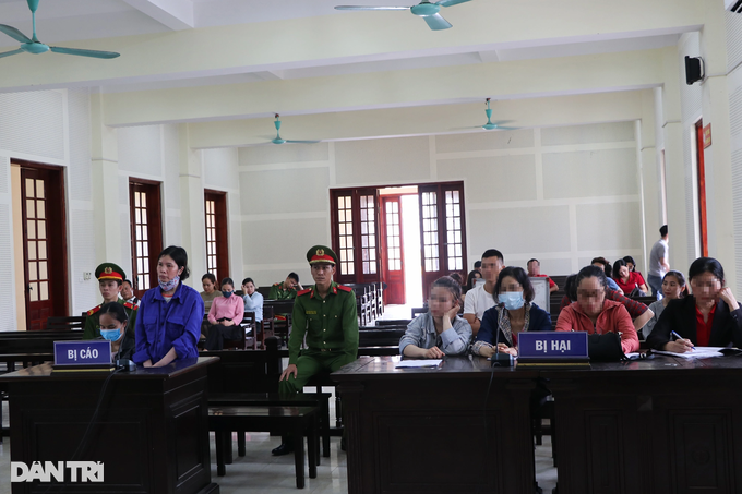 Ngoại tình trong mơ, trò lừa tiền tỷ cười ra nước mắt - 1 Ngoại tình trong mơ, trò lừa tiền tỷ cười ra nước mắt - 1