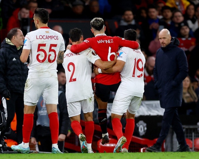 Man Utd trả giá đắt sau trận hòa cay đắng trước Sevilla | Báo Dân trí