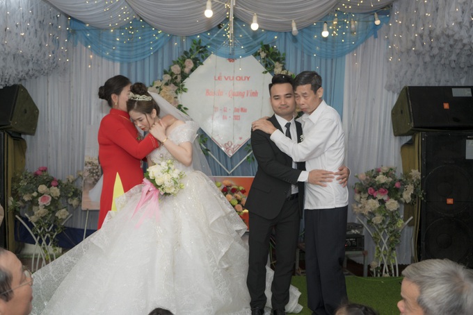 Đám cưới gây sốt ở Phú Thọ: Mẹ chồng làm cỗ linh đình, gả con dâu lấy chồng - 1