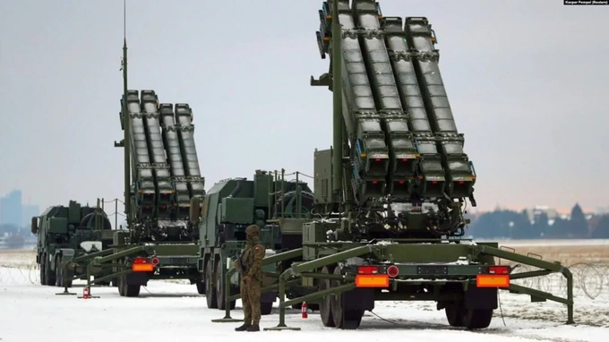 Ukraine nhận lá chắn thép Patriot đầu tiên từ phương Tây - 1 Ukraine nhận lá chắn thép Patriot đầu tiên từ phương Tây - 1