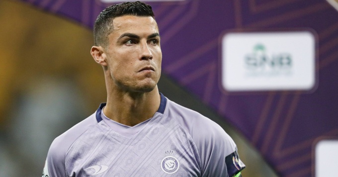 Phán quyết bất ngờ với C.Ronaldo sau hành vi phản cảm - 2