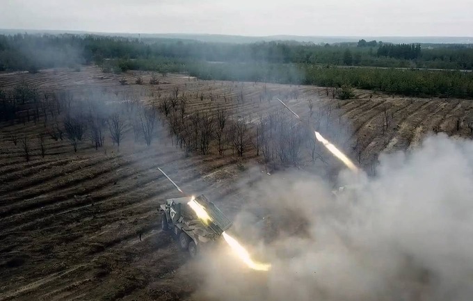 Nga tấn công trung tâm chỉ huy lữ đoàn, phá hủy kho vũ khí Ukraine - 1