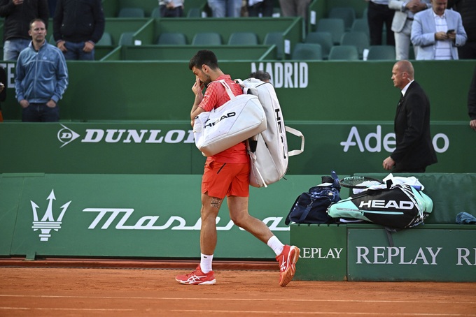 Alcaraz vào chung kết Barcelona Open, Djokovic không dự Madrid Open - 2