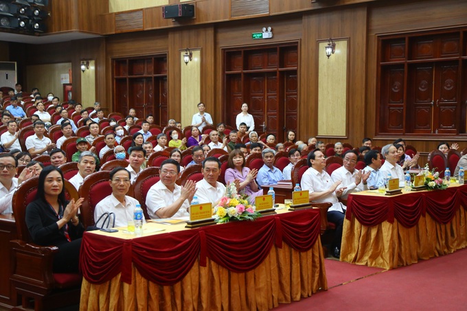 Bộ trưởng Đào Ngọc Dung: Điều chỉnh tiền lương đảm bảo mức sống tối thiểu - 5