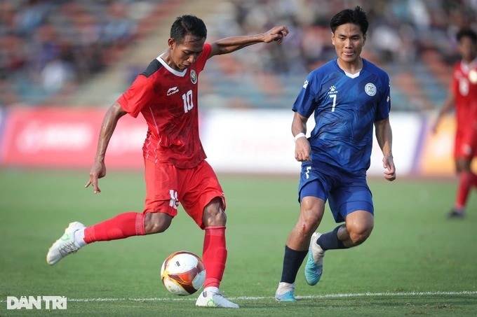 Báo Indonesia lo lắng dù đội nhà thắng đậm trận ra quân SEA Games 32 - 1