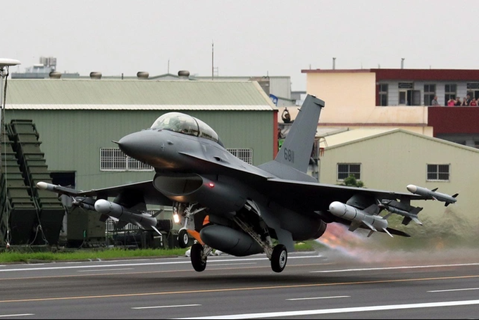 Mỹ hoãn giao lô máy bay chiến đấu F-16 cho Đài Loan - 1 Mỹ hoãn giao lô máy bay chiến đấu F-16 cho Đài Loan - 1