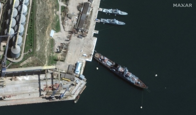 Ukraine phóng UAV, tập kích quân cảng chiến lược của Nga ở Crimea - 2