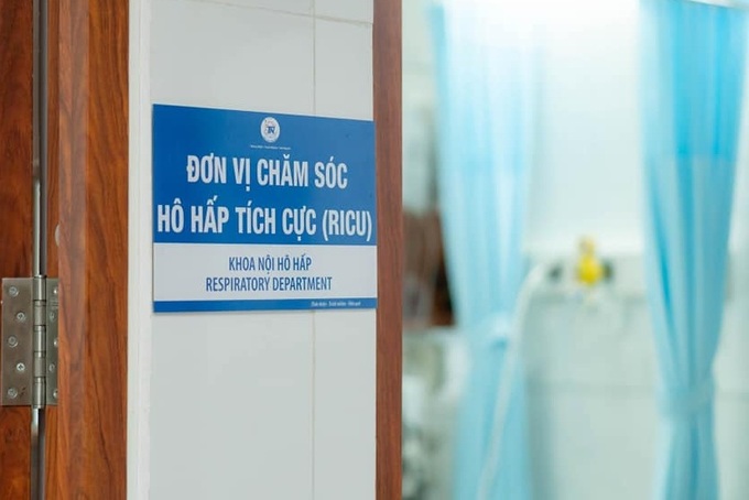 Bệnh viện ở TPHCM phải kê thêm nhiều băng ca vì bệnh nhân hô hấp gia tăng - 1 Bệnh viện ở TPHCM phải kê thêm nhiều băng ca vì bệnh nhân hô hấp gia tăng - 1