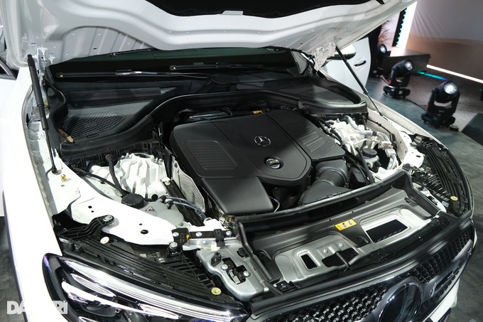 Mercedes-Benz GLC 2023 giá từ 2,3 tỷ đồng, đối thủ của BMW X3 và Audi Q5 - 5
