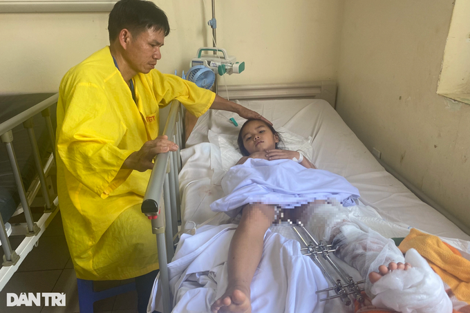 Chị em bé gái bị tai nạn: Xin hãy cứu cháu với! - 5