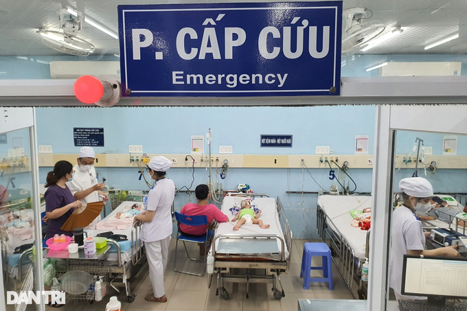 Bé trai lở loét vùng kín, nhiễm trùng nặng sau khi chích thuốc ở phòng khám - 1 Bé trai lở loét vùng kín, nhiễm trùng nặng sau khi chích thuốc ở phòng khám - 1