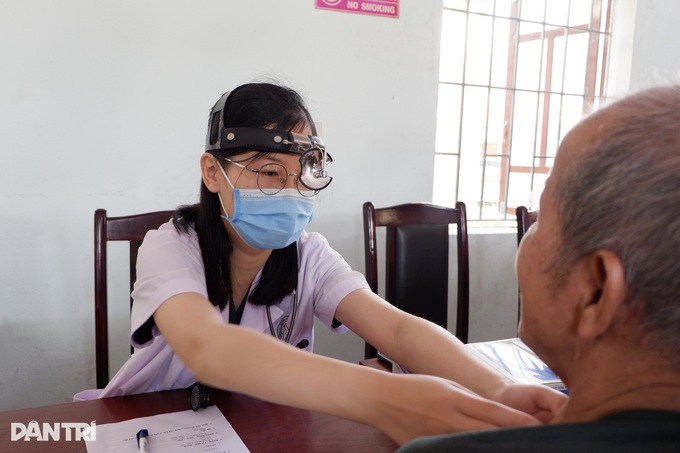 Khởi công nhà bán trú tại nơi học sinh ở nhà tôn nóng như lò bánh mì - 15 Khởi công nhà bán trú tại nơi học sinh ở nhà tôn nóng như lò bánh mì - 15