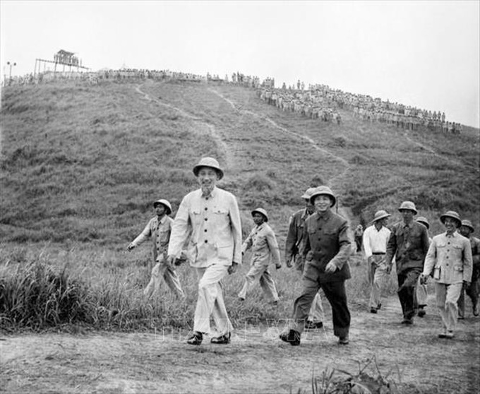 Hồ Chí Minh - Người dẫn đường của Cách mạng Việt Nam - 1