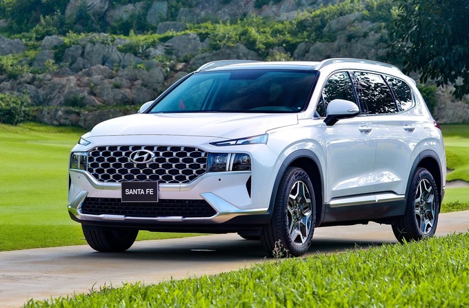 Loạt SUV 7 chỗ đua ưu đãi tháng 5, có mẫu giảm tới gần 200 triệu đồng - 1