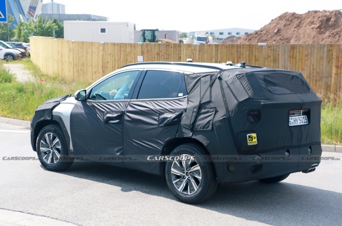 Hyundai Tucson phiên bản nâng cấp xuất hiện trên đường thử - 8