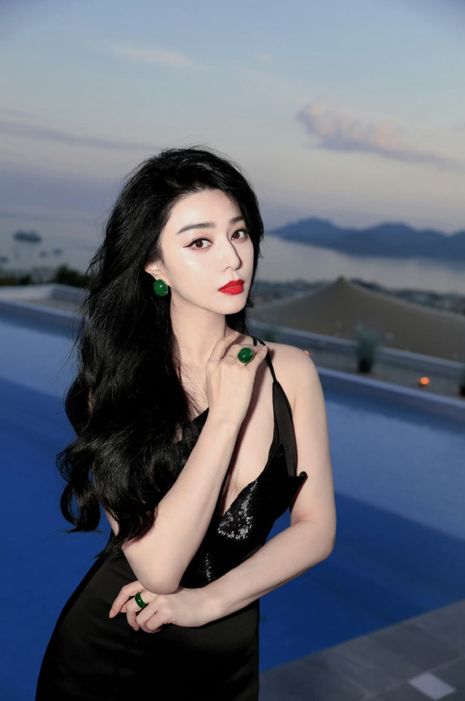 Jennie (BlackPink) và Phạm Băng Băng thống trị thảm đỏ Cannes 2023 - 18 Jennie (BlackPink) và Phạm Băng Băng thống trị thảm đỏ Cannes 2023 - 18